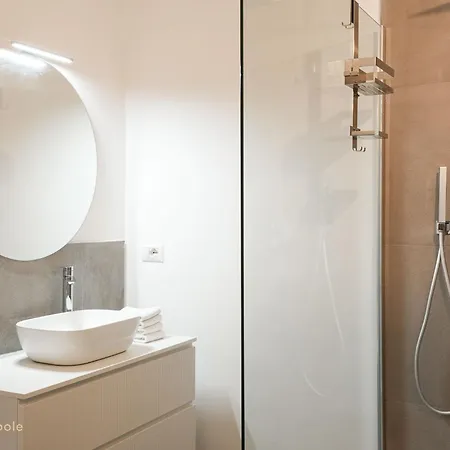 Red Oasi, Trilocale A Torino